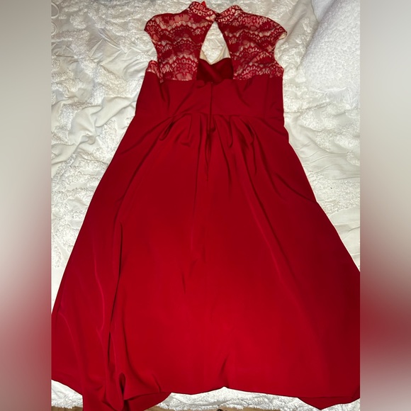 Beautiful NEVER WORN ( see tags) red Chelsea and Violet dress - Picture 3 of 3